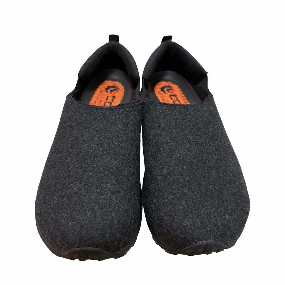 Topo Athletic Rekovr 2 Recovery Shoes Womens US 9 Charcoal Wool Vibram Slip On